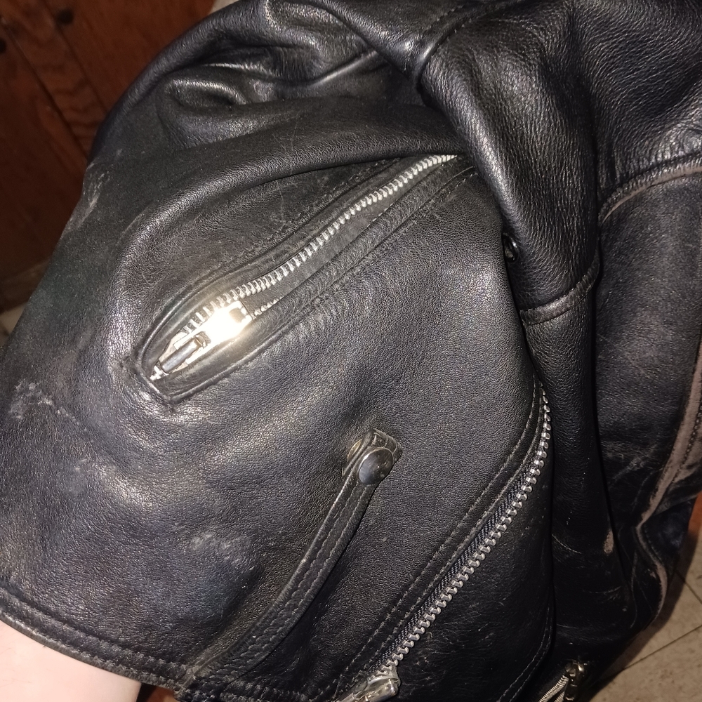 Size L/XL Black Leather harley davidson zip up jacket